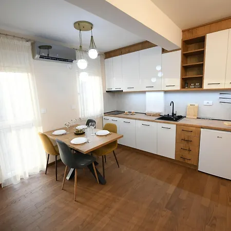 Cristal Palace 004 * 크라구예바츠